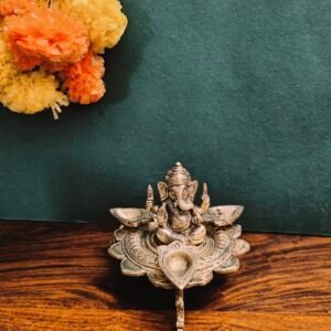 Brass Ganesha Vilakku