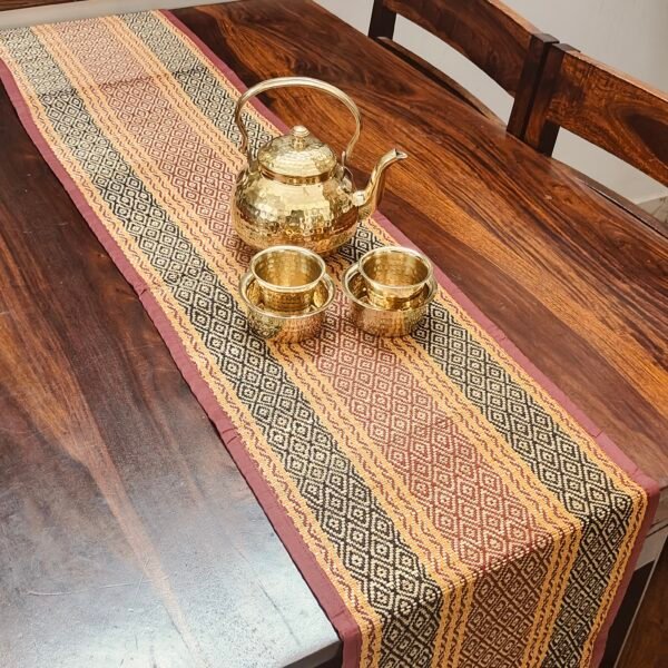 Madurkathi Table Runner – Handwoven Natural Grass Table Décor