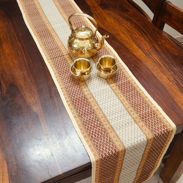 Madurkathi Table Runner – Handwoven Natural Grass Table Décor