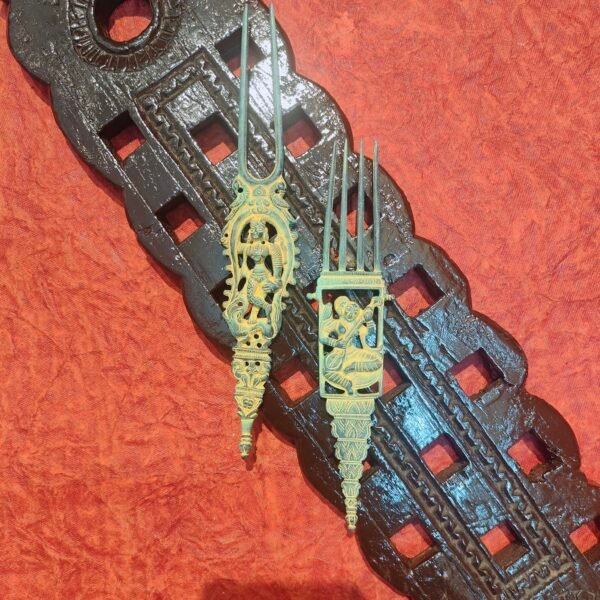 Vintage Handcrafted Brass Lakshmi & Saraswati Decorative Comb - Rust Green Finish