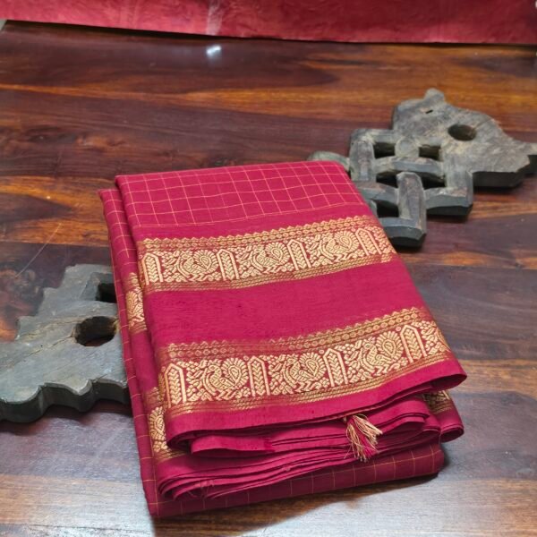 Kanchi Cotton Saree – Red with Traditional Zari Checks & Rich Border